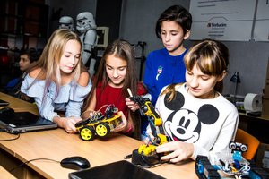 Бесплатный пробный урок по робототехнике для ребят от 8 до 13 лет