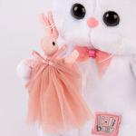 Мягкая игрушка BudiBasa Кошечка Ли-Ли BABY с зайкой (20см) (в подарочной коробке) LB-009 (ООО МПП) - продажа опт